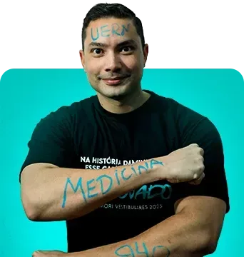 Bruno com Medicina escrito no braço